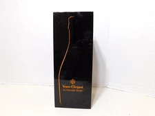 Veuve Clicquot La Grande Dame Brut Champagne France Black Lacquer Box