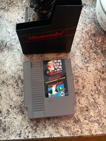 Super Mario Bros./Duck Hunt vintage classic with case (NES1988)- untested