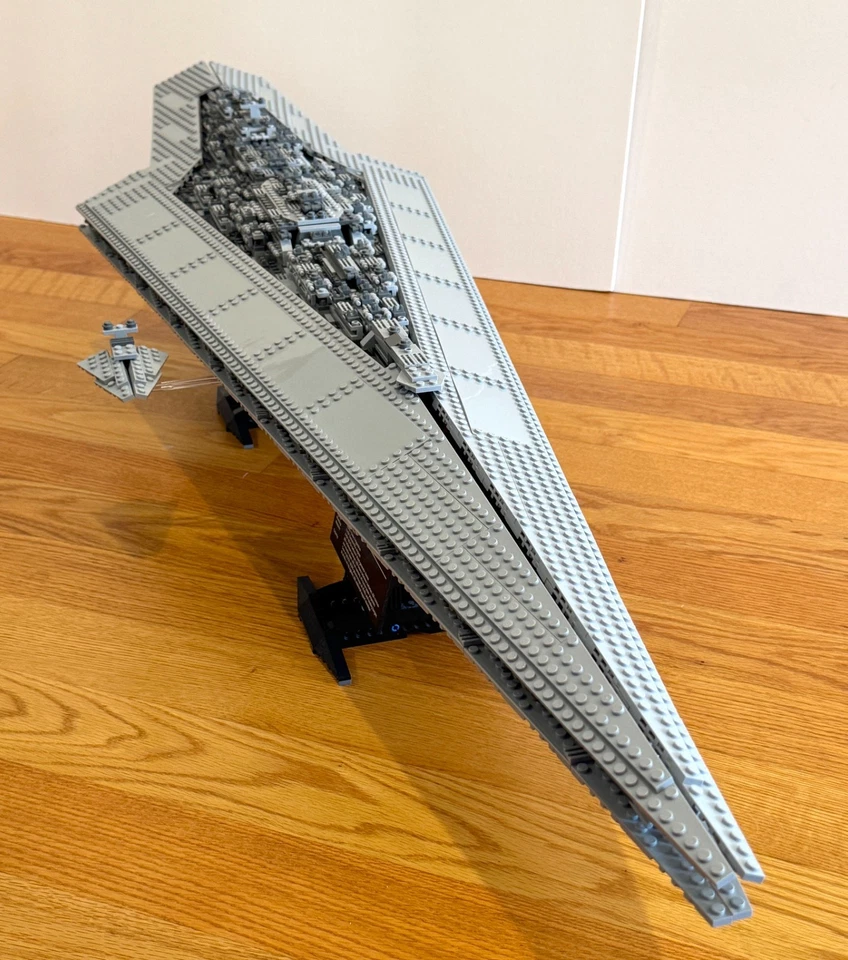 Суперзвездный разрушитель LEGO Star Wars 10221 UCS в комплекте - Изображение 3 из 4