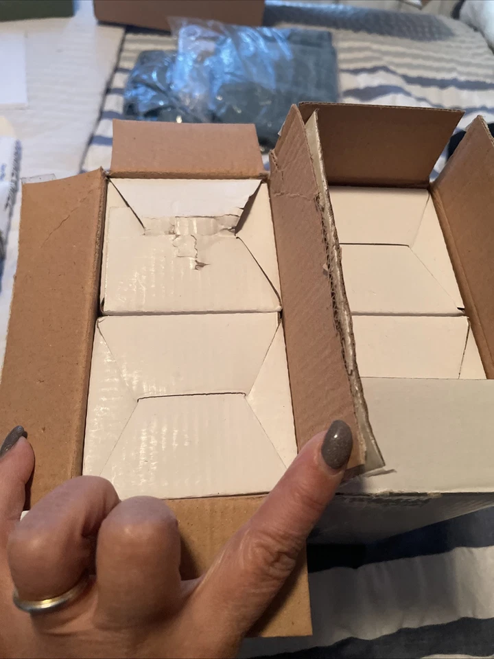 Set of 4 Alzo Digital and Limo Studio Photography Light Bulbs Camera Accessory - Image 2 of 4