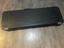 FENDER DELUXE MOLDED BASS CASE, FENDER BASS HARD CASE