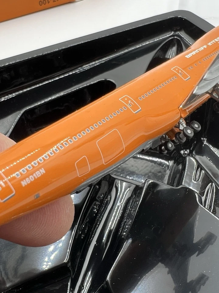 Your Craftsman BigBird 400 Braniff Boeing 747-100 N601BN HC-011 1:400 Diecast LE - Image 4 of 4