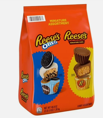 Reese's Miniatures Oreo/ Original Peanut Butter Cups Candy, 48.8 oz Best By 6/26
