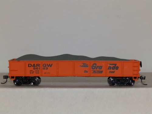 AHM HO scale RIO GRANDE D&RGW #56163 GONDOLA w/ SAND LOAD KADEE'S & STEEL WHEELS - Picture 4 of 6