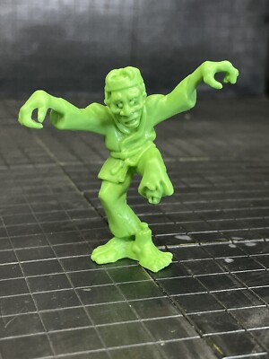 Jakks Pacific SLUG S.L.U.G. Zombies Mini Figure - Series 1 Corroding Kid