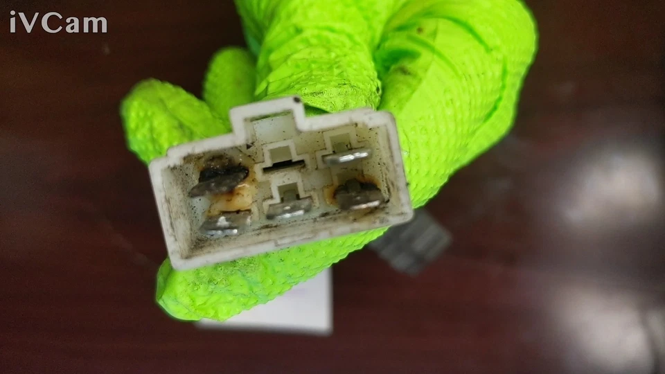 Regulador de voltaje rectificador Suzuki 32800-33e21 01 - 04 GSXR1000 Foto 3 de 4