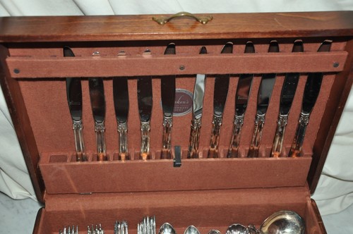 59 Piece Reed and Barton Emperor Flatware Silverware RARE Silverplate - Picture 4 of 5
