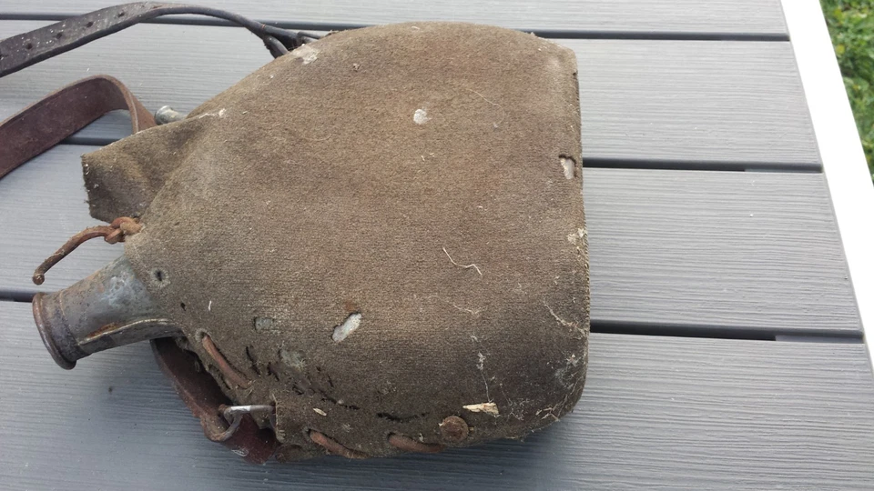 Ancienne gourde militaire guerre 14 18 - Photo 2/4