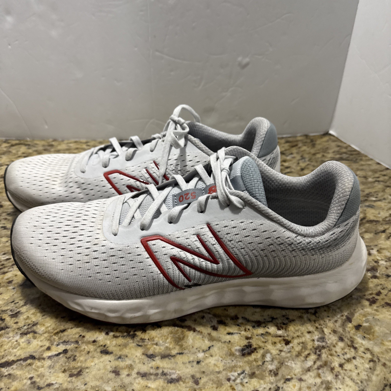 SAOLA Scarpa da corsa New Balance uomo taglia 11 5 comfort 520v8 ottime condizioni Cpix