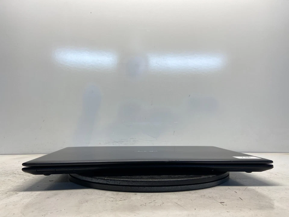 Acer Aspire V5-531 Intel Pentium 967 1,3GHz 4GB OHNE HDD - Bild 3 von 4