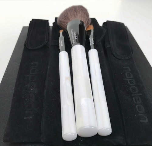 Napoleon Perdis Swell Shell Brush Gift Box Set, Made from shell, Limited Edition - 第 10/12 張圖片