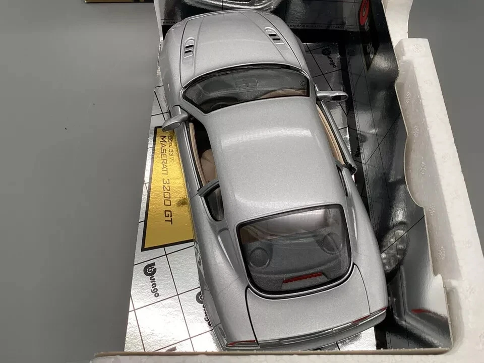MASERATI 3200 GT  SCALA 1/18 NELLA SCATOLA ORIGINALE - Immagine 4 di 4