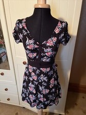 COTTON ON Ladies Short Dress Size XS Black Floral Lightweight Short Sleeve