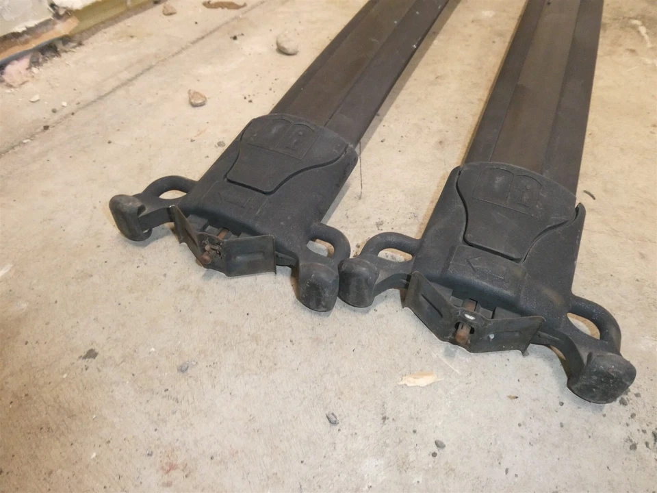 Par de barras transversales para portaequipajes de techo Chevy Equinox 2005-2009 OEM de fábrica Foto 4 de 4