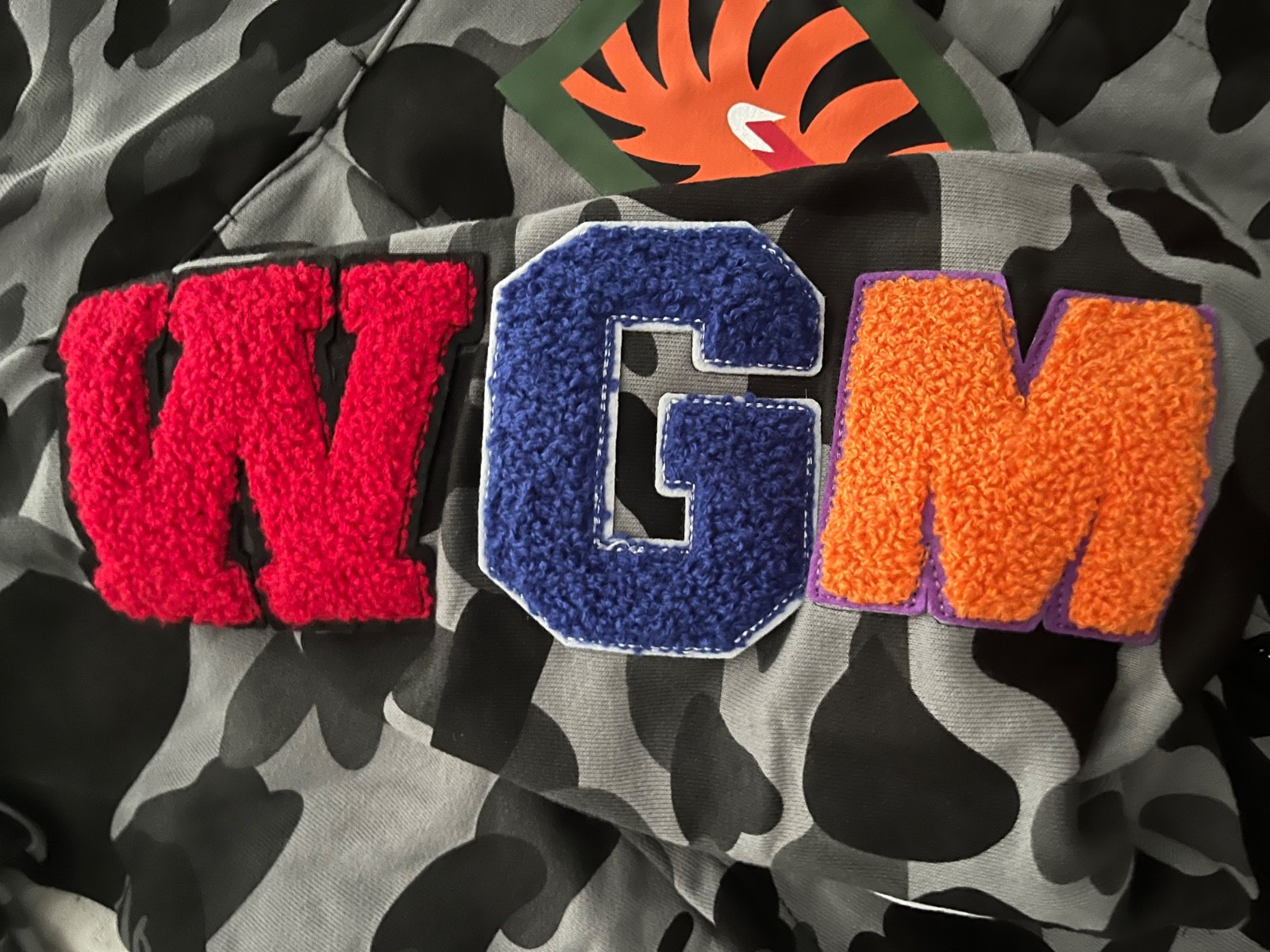 Black and Grey Camo Bape hoodie men’s medium brand new thumbnail 2