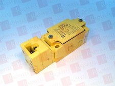 SCHNEIDER ELECTRIC XCK-J1305707 / XCKJ1305707 (USED)