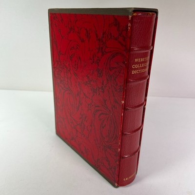 Webster's Collegiate Dictionary G. & C. Merriam 1970 Hardcover with Sleeve RARE!