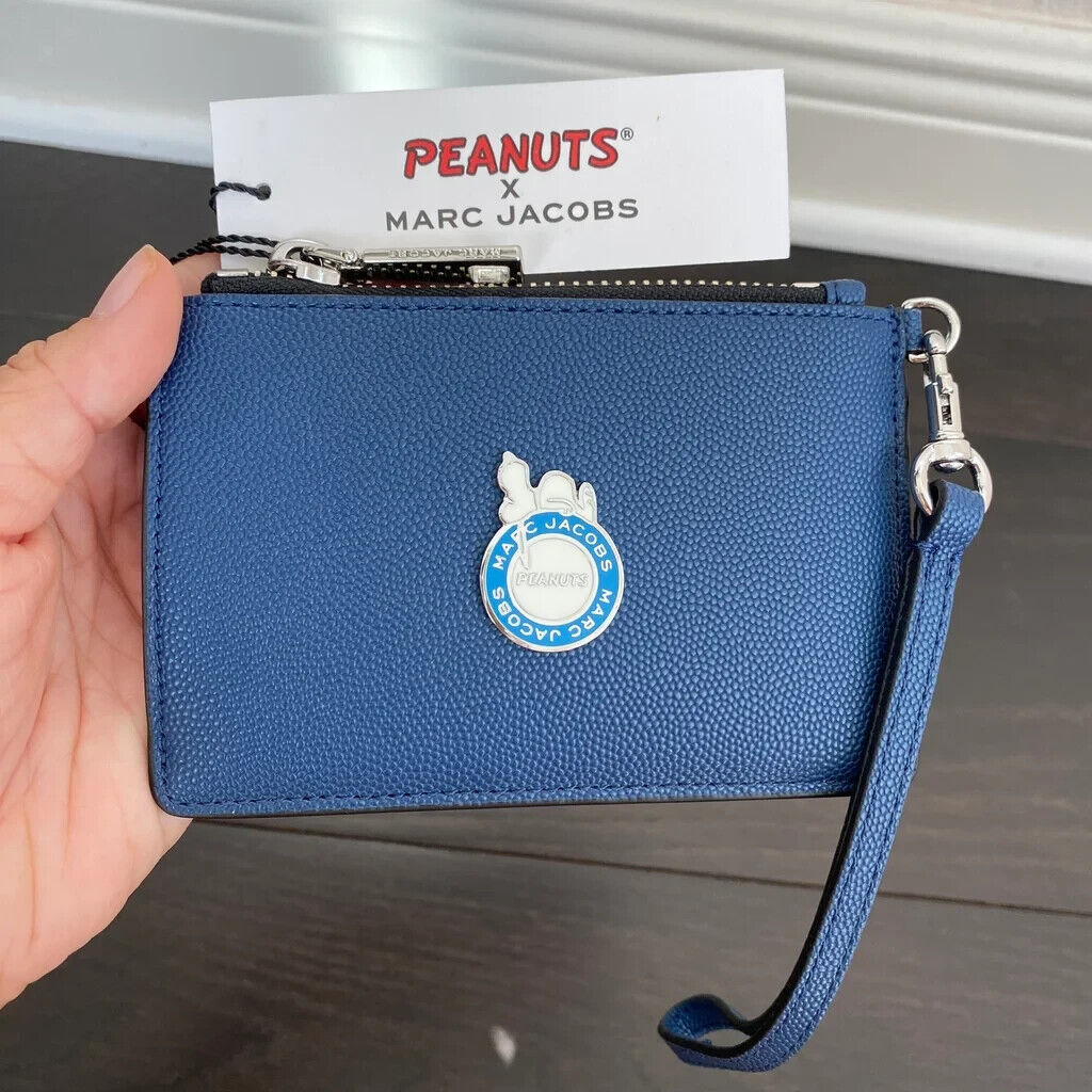 Marc Jacobs X Peanuts Azure Blue Snoopy Card Case | eBay Marc Jacobs X Peanuts Azure Blue Snoopy Card Case | eBay