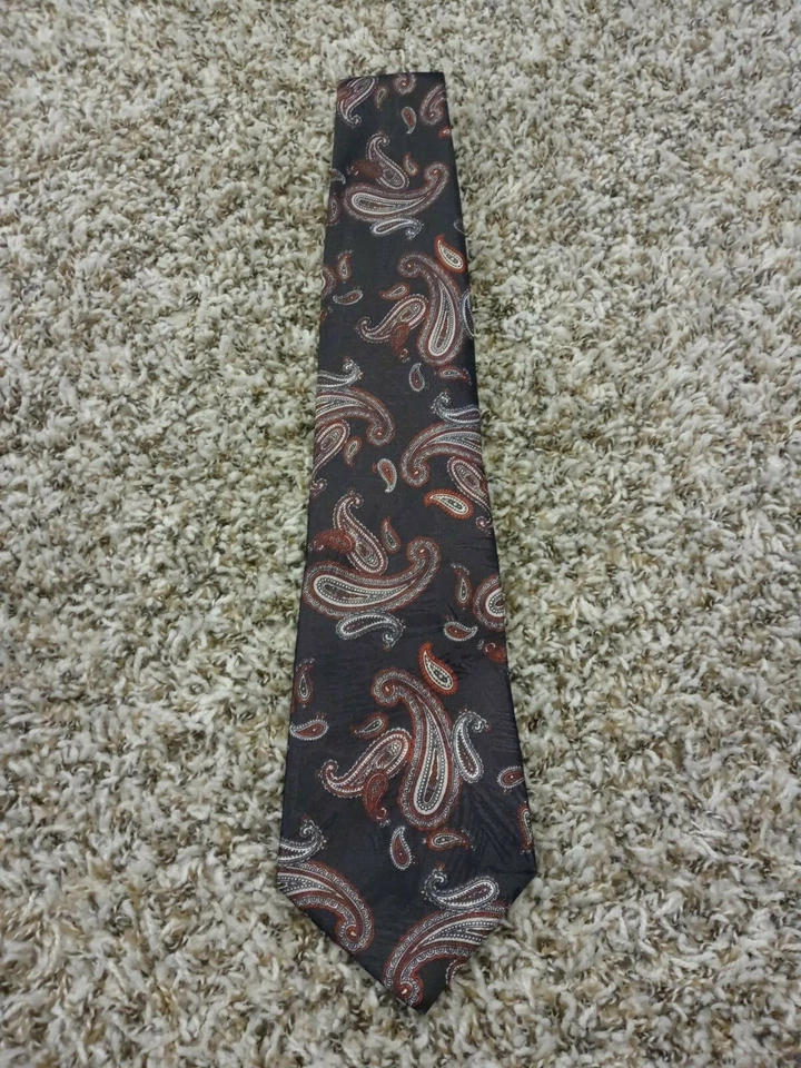 Corbata Puritan Edición Especial Marrón Paisley Cuello  Foto 2 de 4