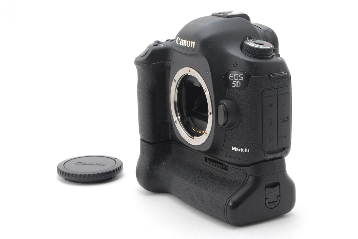 w/Battery Grip BG-E11 [Near MINT] Canon EOS 5D Mark III