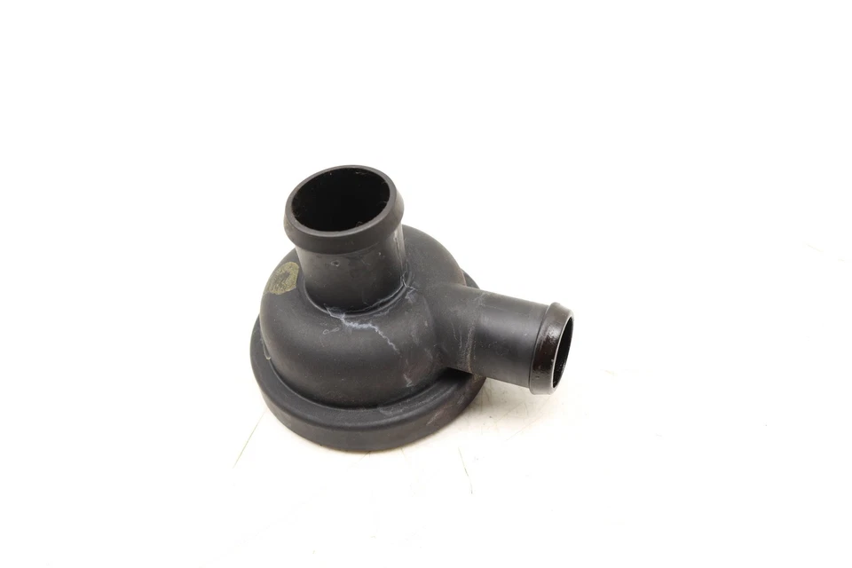 VW GOLF 2003-2006 1,8 L - PCV/válvula de presión del cárter 06A129101B Foto 2 de 4