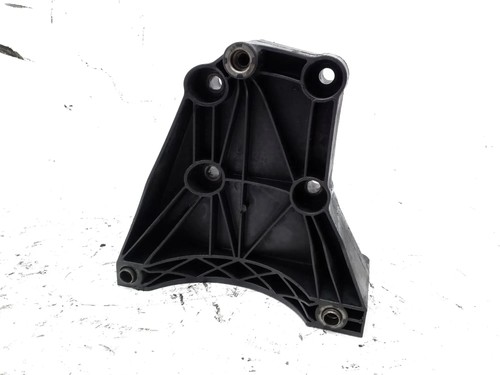 BMW 7 E65, E66, E67 Klimakompressorhalterung 7792202 3.00 Diesel 170kw 27711052