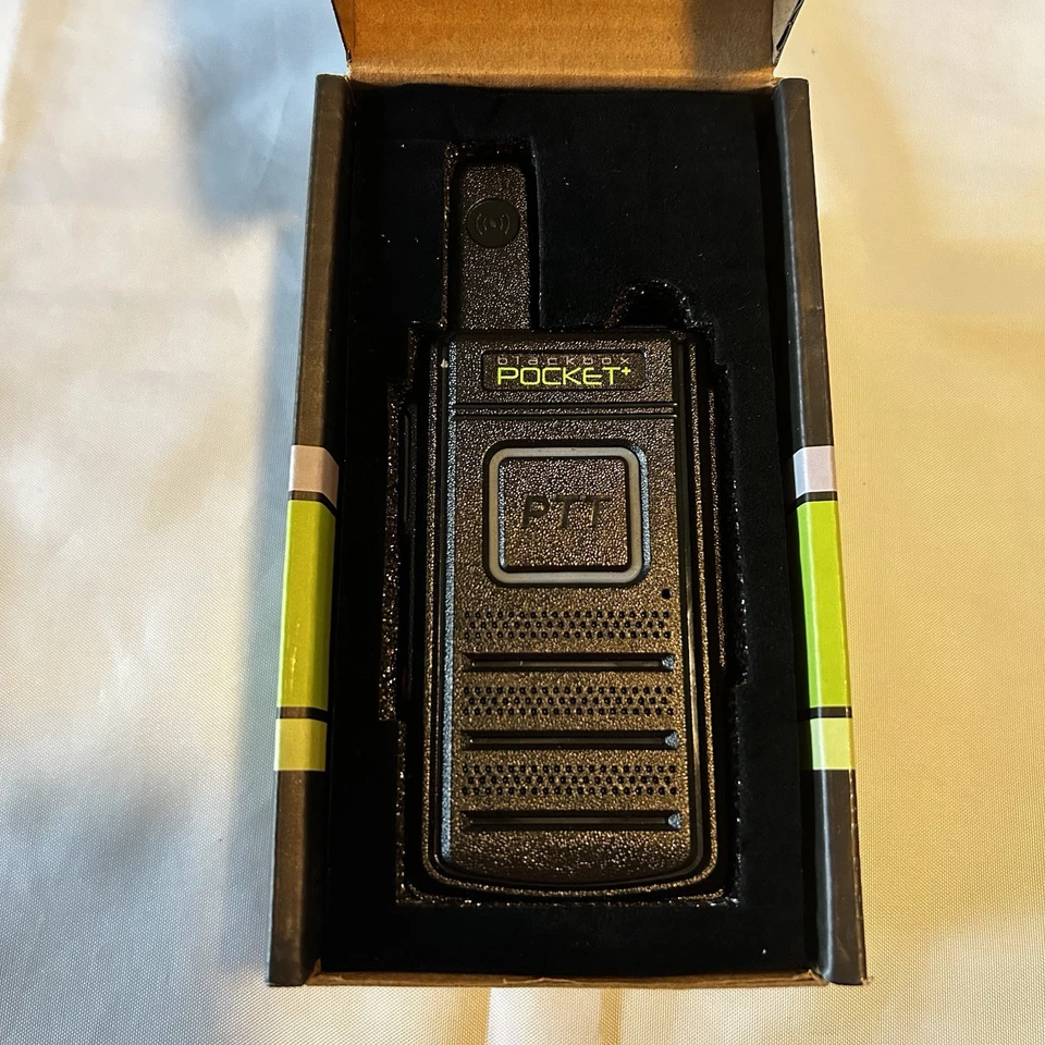 BLACKBOX POCKET PLUS + 16 Channel UHF Two Way Portable Radio Updated Version! - Image 3 of 4