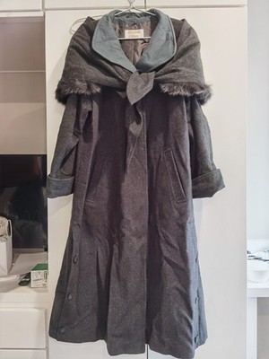 【SALE】Vintage 1970s 1980s Designer Wool Winter Coat with Detachable Cape   IT 42