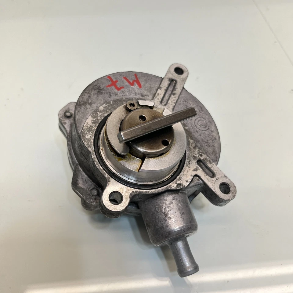 🥇 2002 - 2005 BMW E65 E66 745i 745Li BOMBA DE VACÍO FRENO MOTOR 7507263 OEM Foto 3 de 4