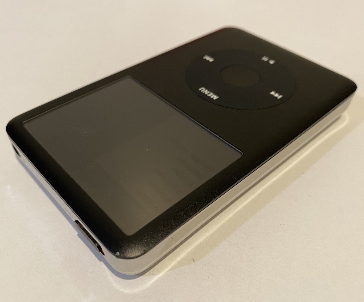 Apple iPod classic 6th Generation Black (160 GB) Works Great