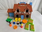 Vintage Fisher Price Little People Tudor House w/ Accessories & Nice Bed Foam