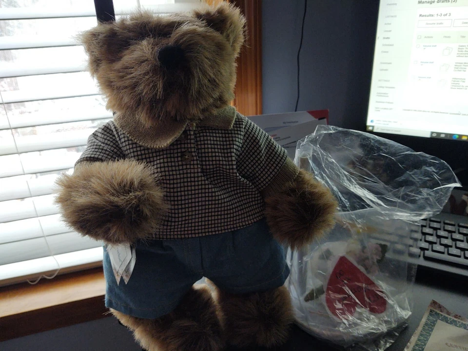 Gallery Teddy Bears "Frankie" Teddy Bear stand accessories new without box  - Image 2 of 2