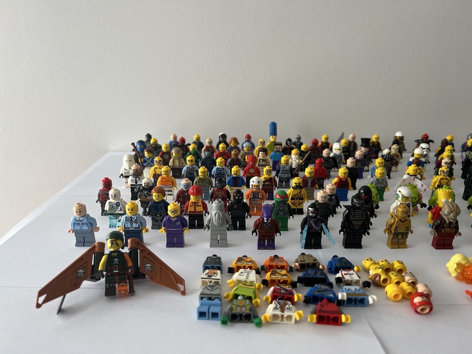 150x Lego Minifigure Bundle Star Wars, Ninjago, DC Comics, City