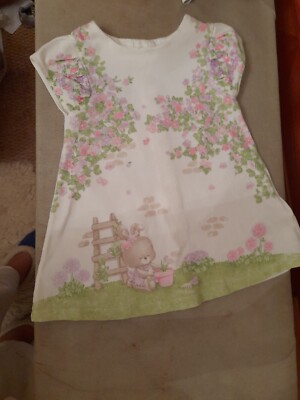 Hübsches Mayoral Baby Mädchen rosa weiß grün Blumen Frühling Sommer Kleid 9-12 Monate