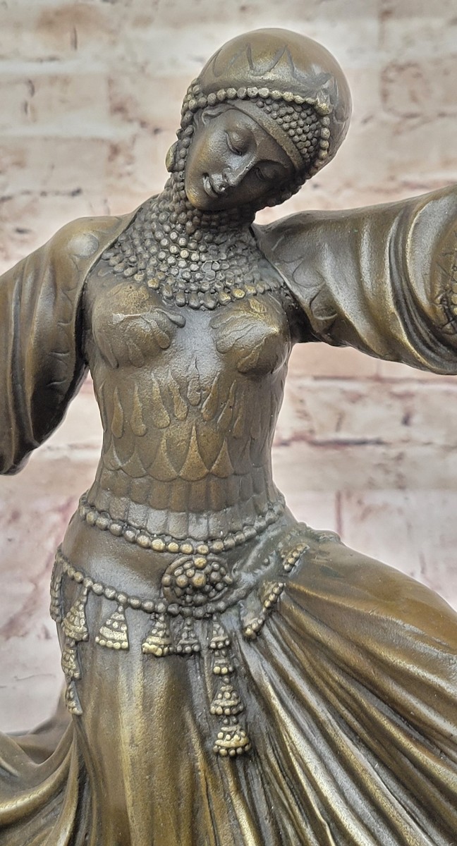 ブロンズ像　神　D.H. CHIPARUS DANCER　アールデコ　彫刻家 Demetre Chiparus Egyptian Dancer Bronz Sculpture Signed D.H.