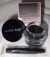 Mary Kay Black Eyeliner Gel W/ Brush Applicator - Amazing Eyes Mary Kay Black Eyeliner Gel W/ Brush Applicator - Amazing Eyes