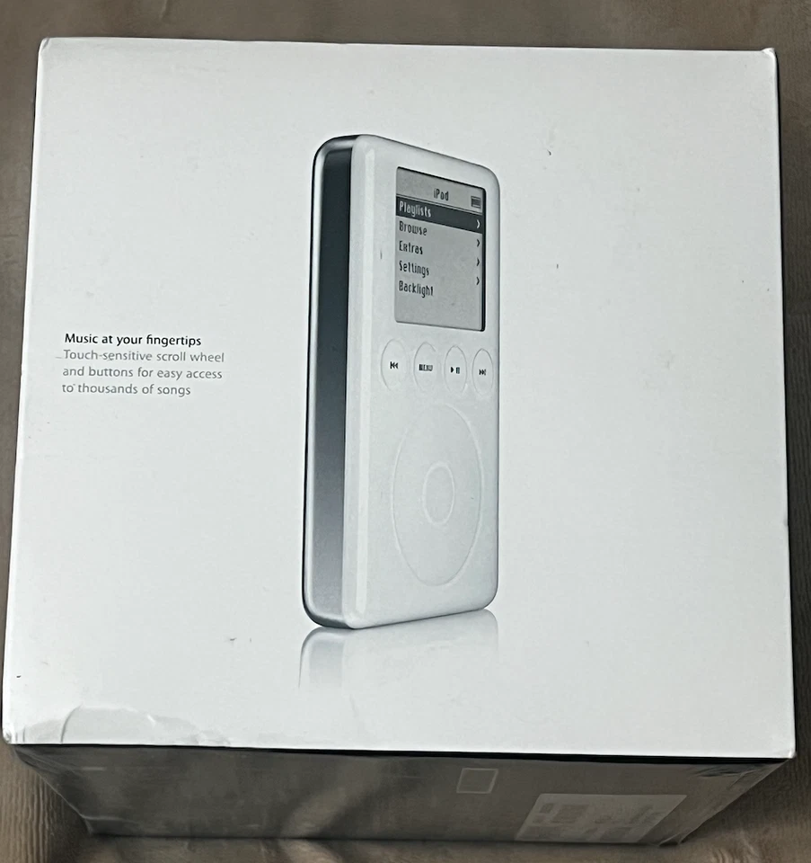 NEW IN BOX Apple IPOD 40 GB CLASSIC 3rd Gen M9245LL/A 2003 - Image 3 of 4