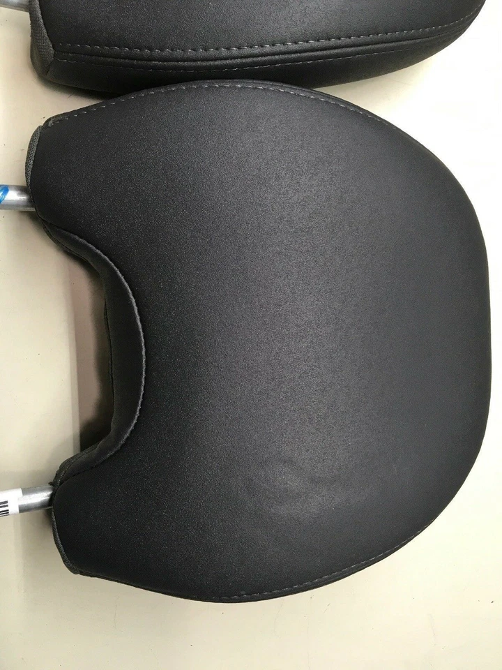 VOLVO C30 2.5L 2009 REPOSACABEZAS DELANTERO LADO CONDUCTOR Y PASAJERO NEGRO JUEGO DE FÁBRICA Foto 3 de 4