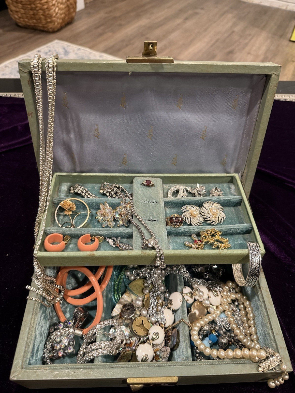 Lote de joyas mixtas vintage para mujer con collares pulseras pendientes anillos broche