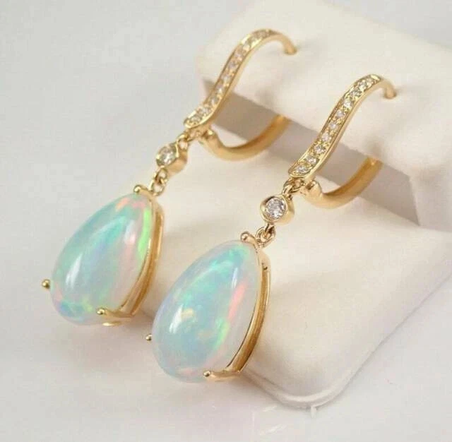 Pendientes colgantes de diamantes y ópalo de fuego talla pera de 3,00 quilates de oro amarillo de 14 k Foto 2 de 2