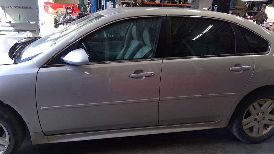 Used Rear Left Door Interior Trim Panel fits: 2010 Chevrolet Impala Grade A Foto 4 de 4