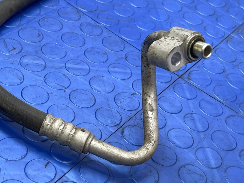 2004-2012 Chevy Colorado AC Discharge Hose Genuine OEM Part 23247229 - Image 2 of 4