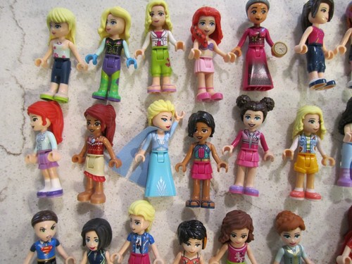 Large Lot 50 LEGO® Minifigures Friends - Picture 4 of 7