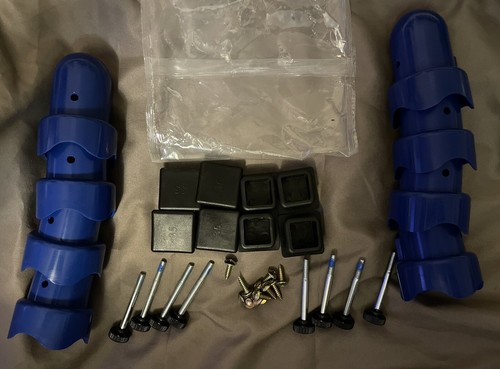 SKYWALKER TRAMPOLIN Teile FLACH QUADRATISCH T-STECKSCHLÜSSELKAPPE, rote Polkappe Kit mit Schrauben - Bild 6 von 7