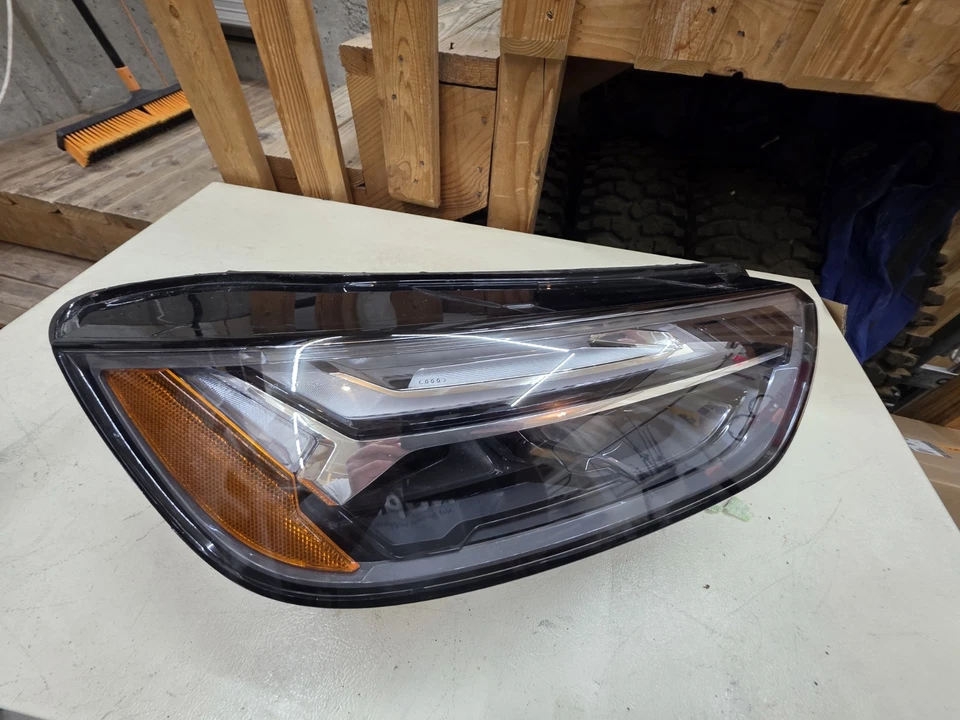 Faro Audi SQ5 2021-2024 80A 941 034 H.. Salió A 2022 SQ5 Foto 2 de 4