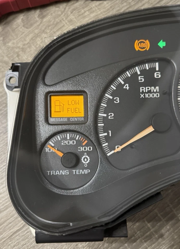 Cuadro de instrumentos Silverado Sierra Tahoe Yukon 1999-2002 tablero suburbano Foto 2 de 4