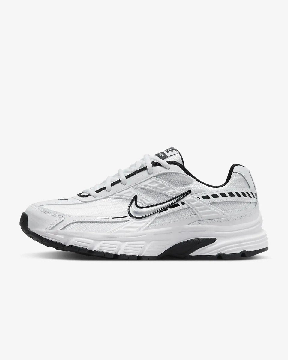 womens white nike sneakers with black swoosh