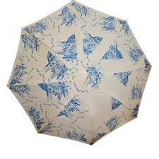 Vintage NEW YORK CITY Skyline Compact Rain Umbrella 32  Wood Handle Cream