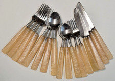 Set posate finto MOP avorio manici perlati vintage inox 17 pezzi India