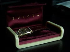 1940's Diamond Bulova 10K Gold Filled Running Mechanical 17 Jewel watch